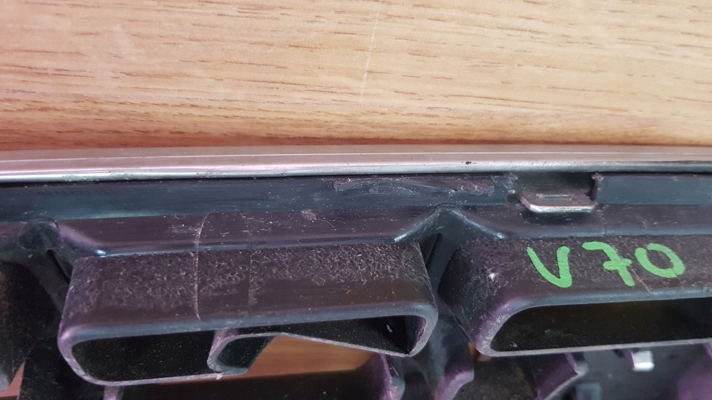 Volvo S70/V70/XC70 V70 Kühlergrill FRONTGRILL Kühlergitter 31255500 - Thumbnail 6