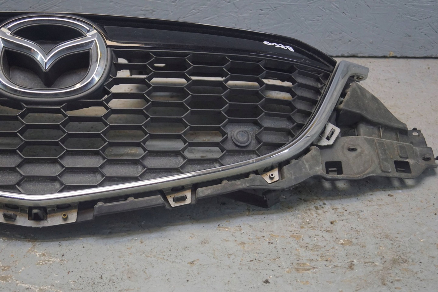 Mazda CX-5 KF Kühlergrill FRONTGRILL Kühlergitter KD4550712 - Thumbnail 12