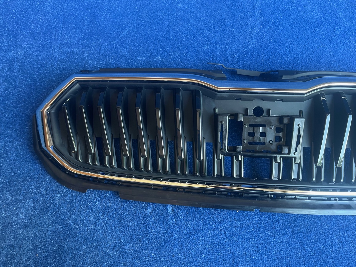 Skoda Fabia 6Y Kühlergrill FRONTGRILL Kühlergitter 6VA853653 - Thumbnail 11