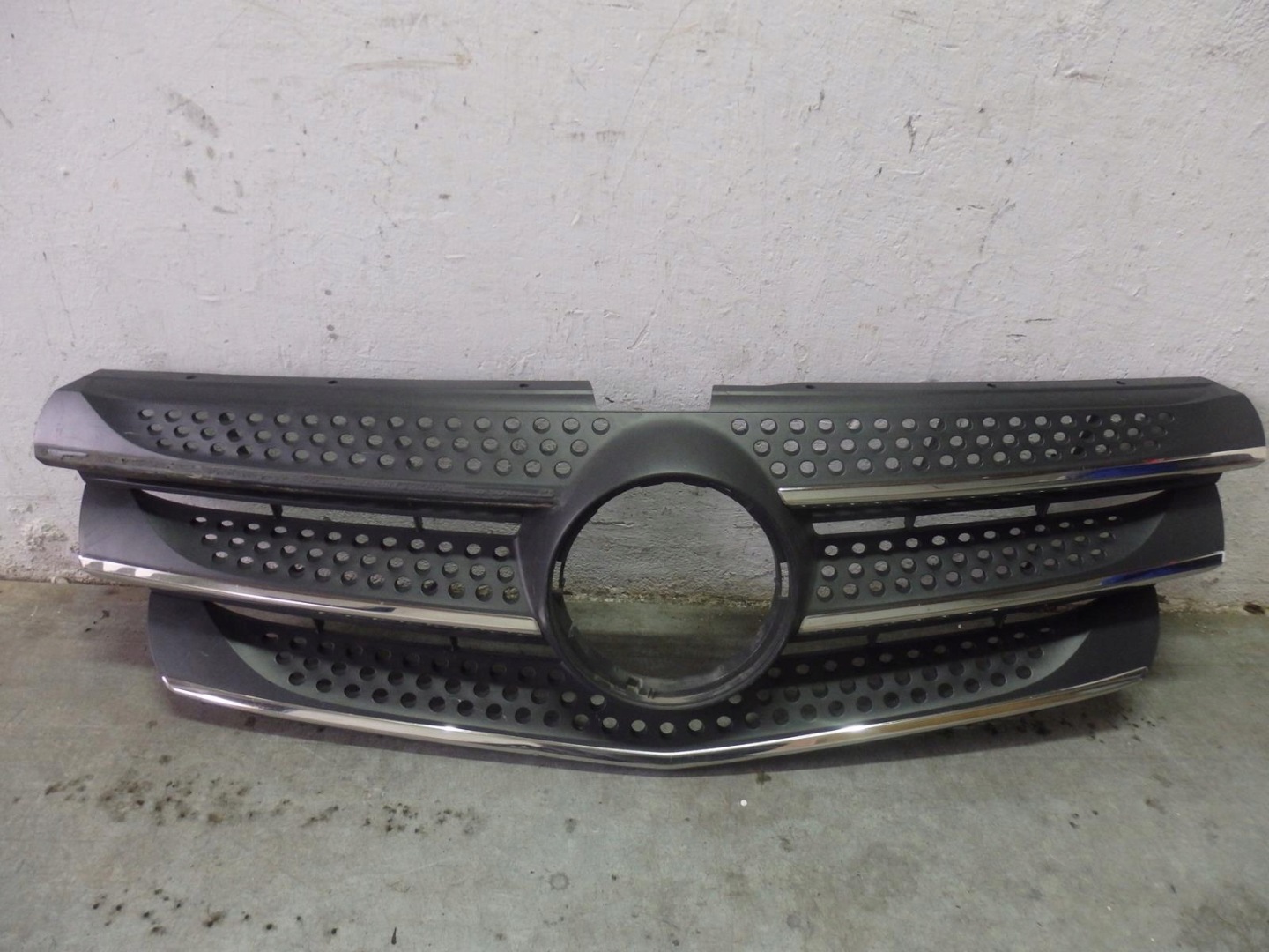 Mercedes-Benz Vito W447 Kühlergrill FRONTGRILL Kühlergitter A4478800085 - Thumbnail 1