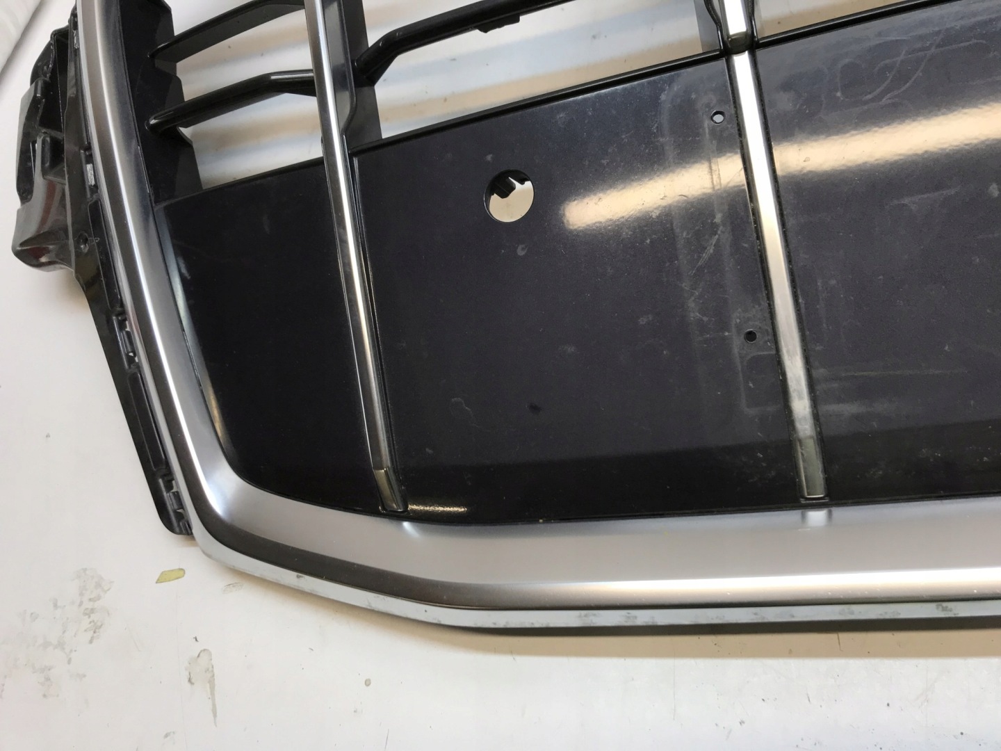 Audi Q7 Kühlergrill FRONTGRILL Kühlergitter 4M0853651AJ - Thumbnail 7