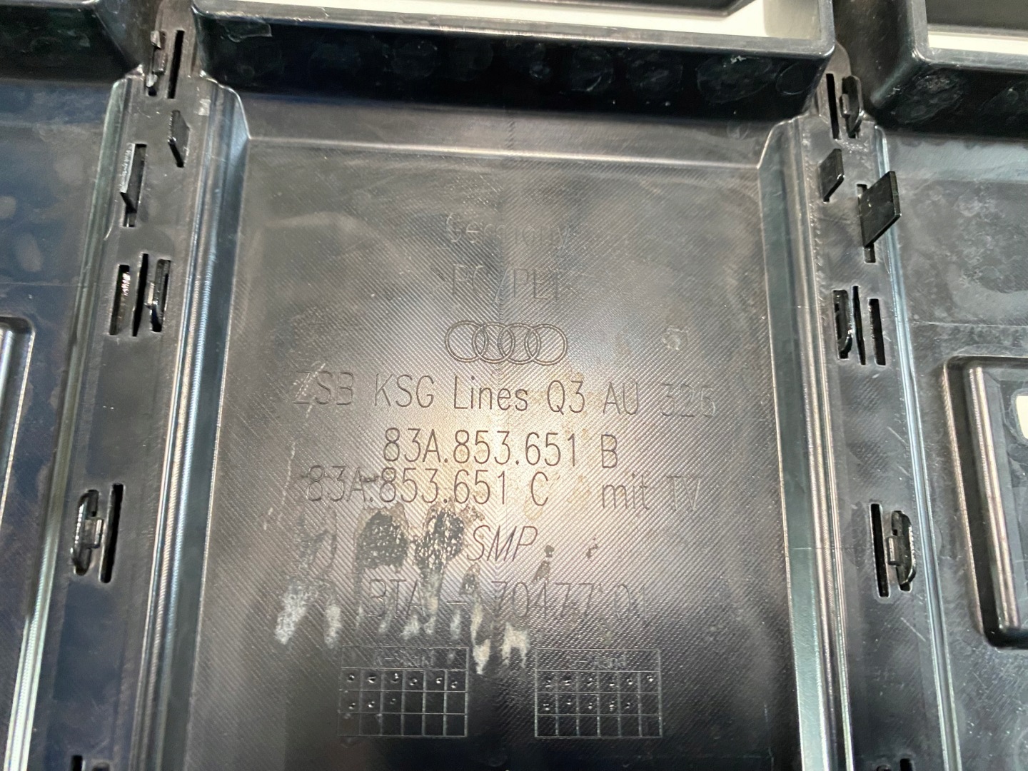 Audi Q3 Kühlergrill FRONTGRILL Kühlergitter 83A853651BA - Thumbnail 11