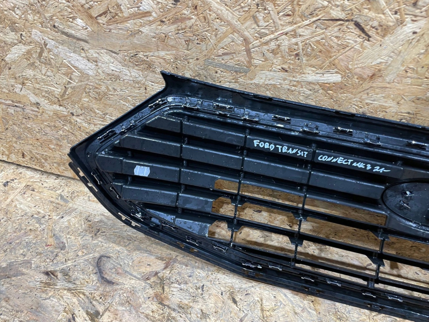 Ford Transit Connect II Mk2 Kühlergrill FRONTGRILL Kühlergitter - Thumbnail 8
