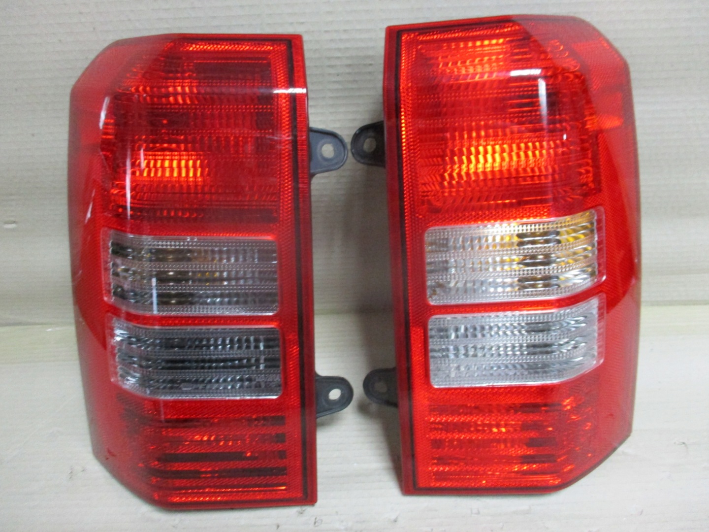 Jeep Patriot PK Rückleuchte Rearlamp - Thumbnail 1