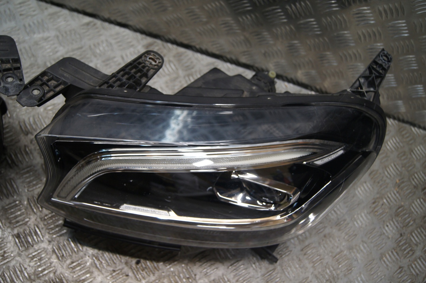 Frontscheinwerfer Mercedes-Benz X-Klasse W470 A4709060800 LED Links Headlight - Thumbnail 6