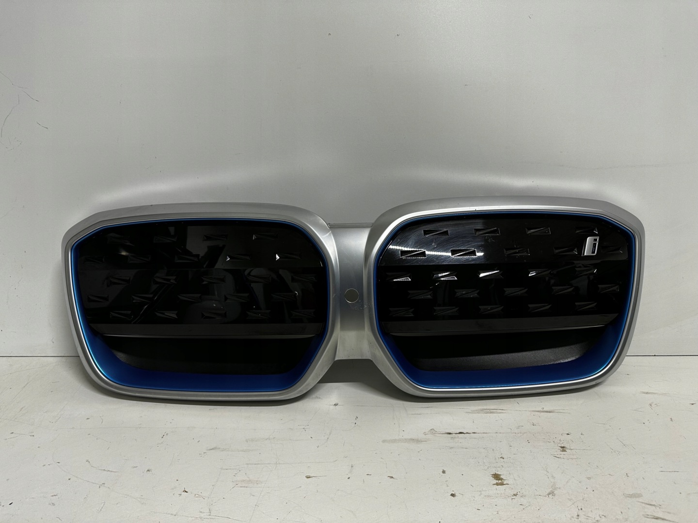 BMW iX3 G08 Kühlergrill FRONTGRILL Kühlergitter - Thumbnail 1