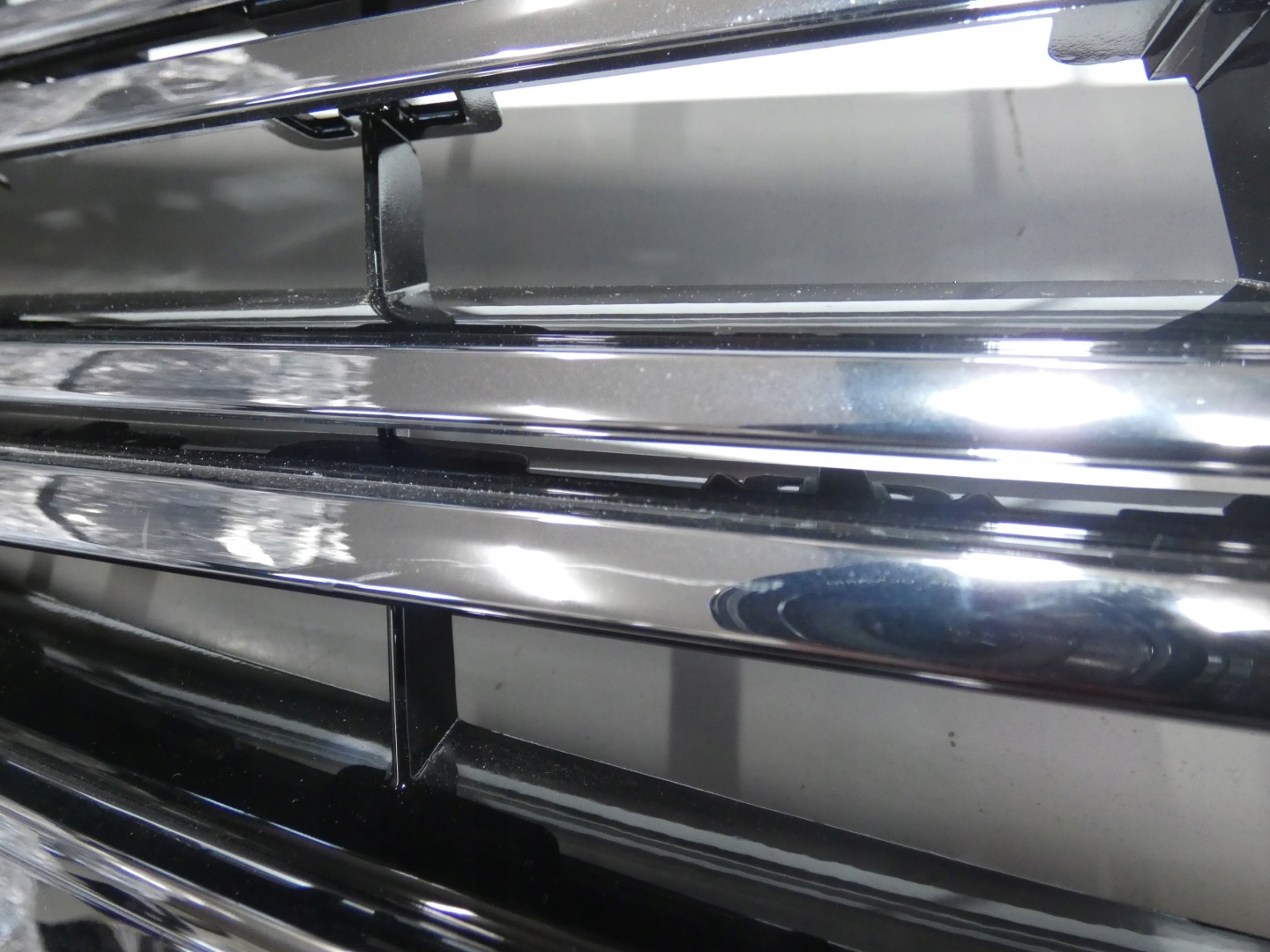 Mercedes-Benz S-Klasse W221 Kühlergrill FRONTGRILL Kühlergitter A2218800683 - Thumbnail 9