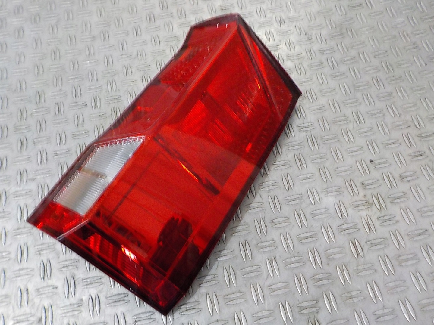 VW Crafter Rückleuchte 7C0945096J Rearlamp - Thumbnail 2