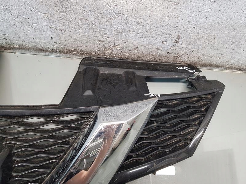 Nissan X-Trail T32 Kühlergrill FRONTGRILL Kühlergitter - Thumbnail 3