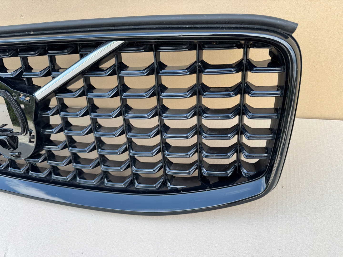 Volvo XC60 Kühlergrill FRONTGRILL Kühlergitter 32133812AT - Thumbnail 4