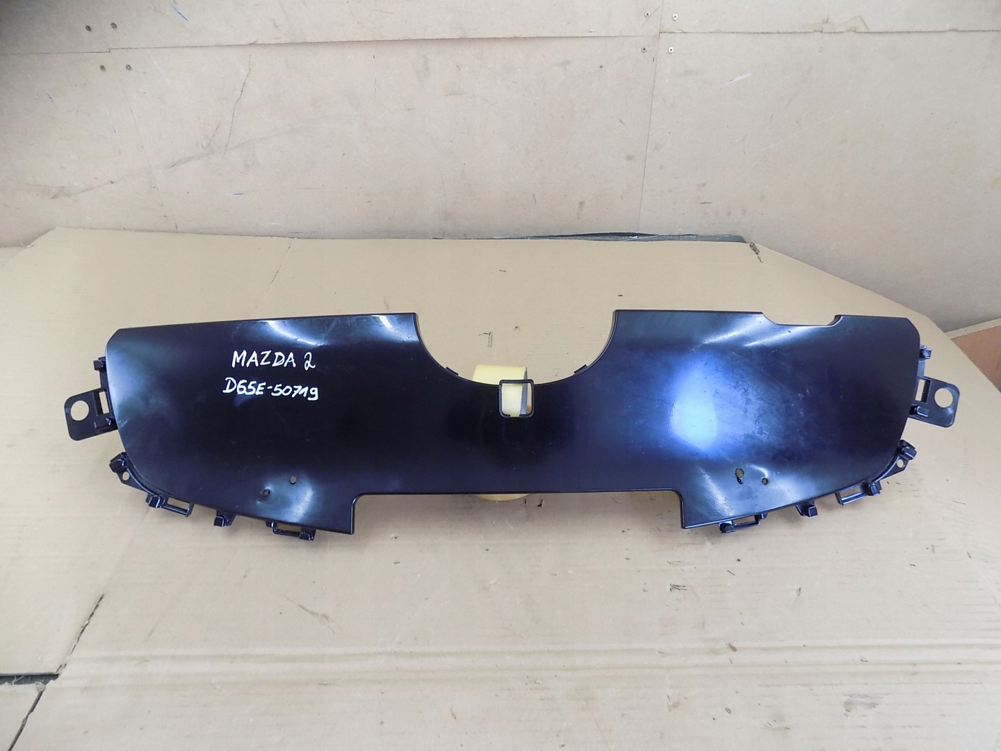 Mazda 2 DE Kühlergrill FRONTGRILL Kühlergitter D65E50719 - Thumbnail 1