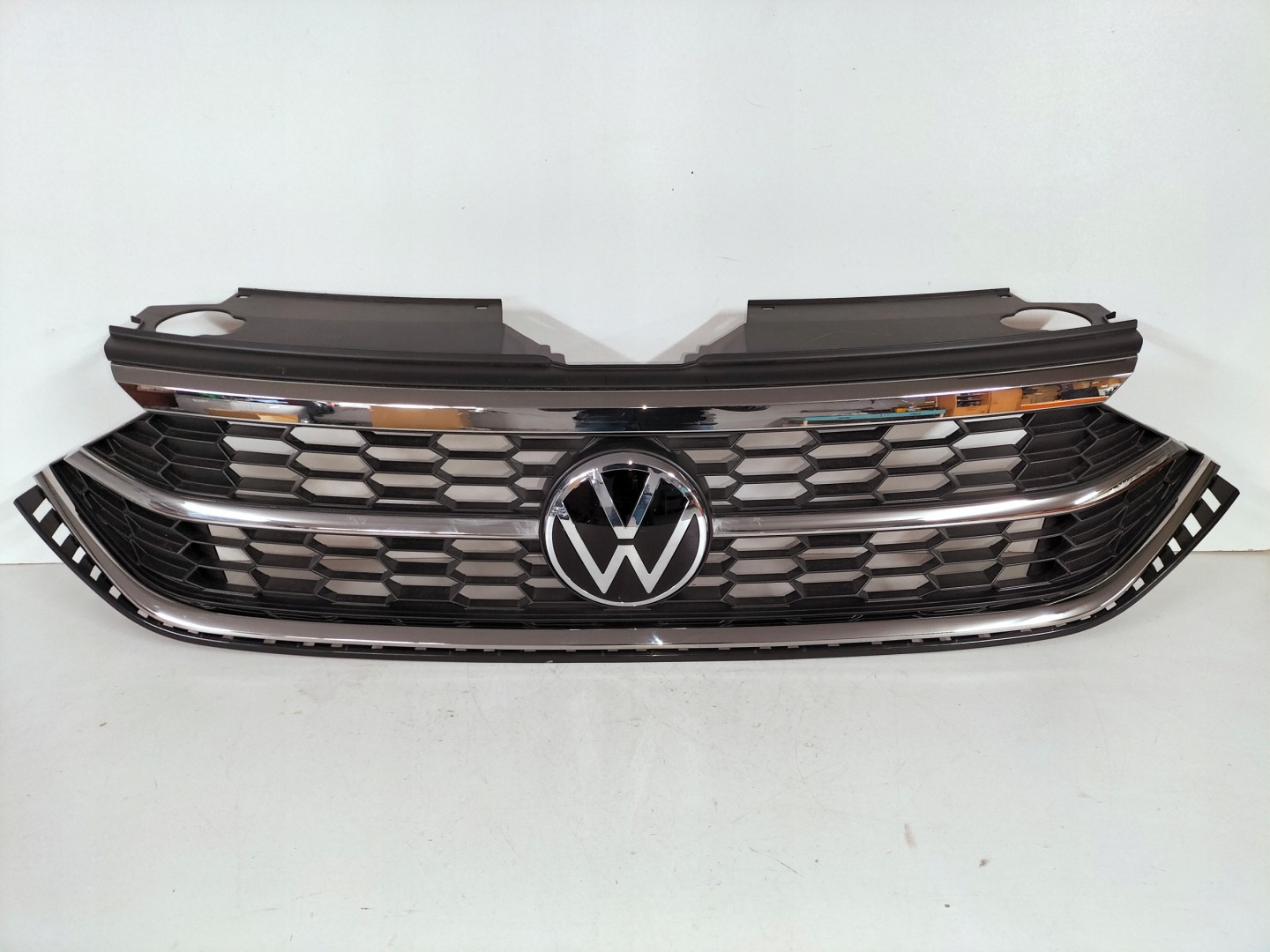 VW Polo V Kühlergrill FRONTGRILL Kühlergitter 6N5853653B - Thumbnail 1