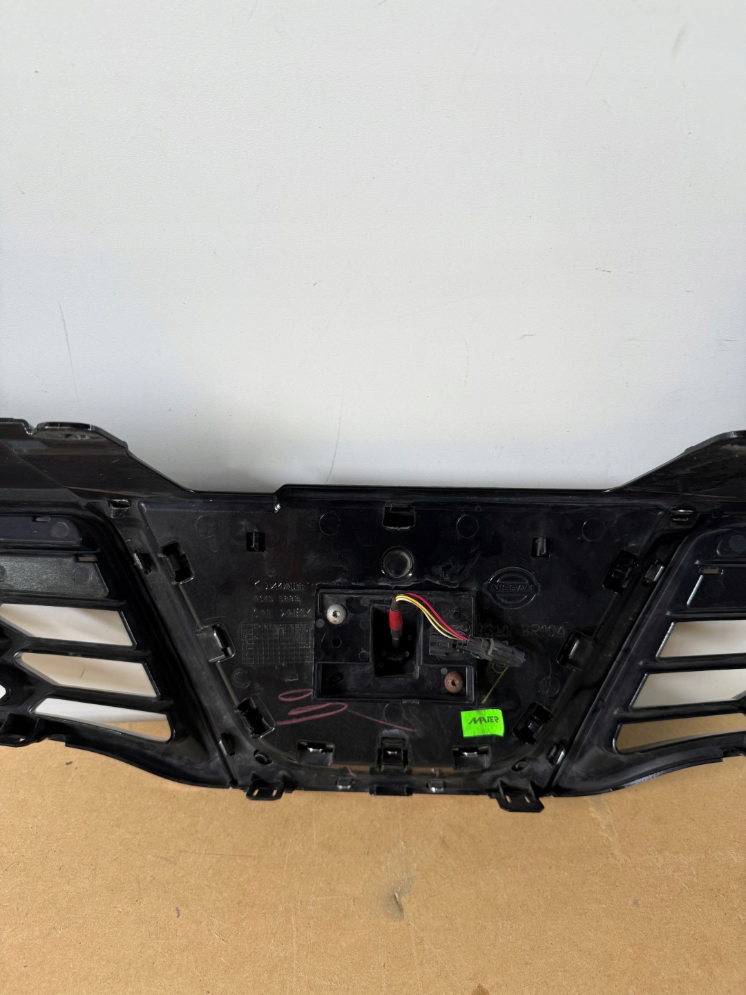 Nissan Qashqai J11 Kühlergrill FRONTGRILL Kühlergitter 62310BR10A - Thumbnail 10