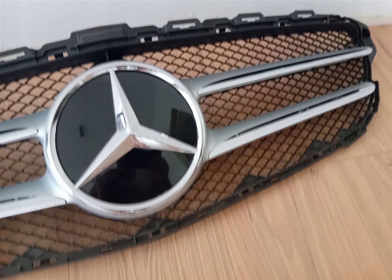 Mercedes-Benz C-Klasse W205 Kühlergrill FRONTGRILL Kühlergitter A2058809804 - Thumbnail 8