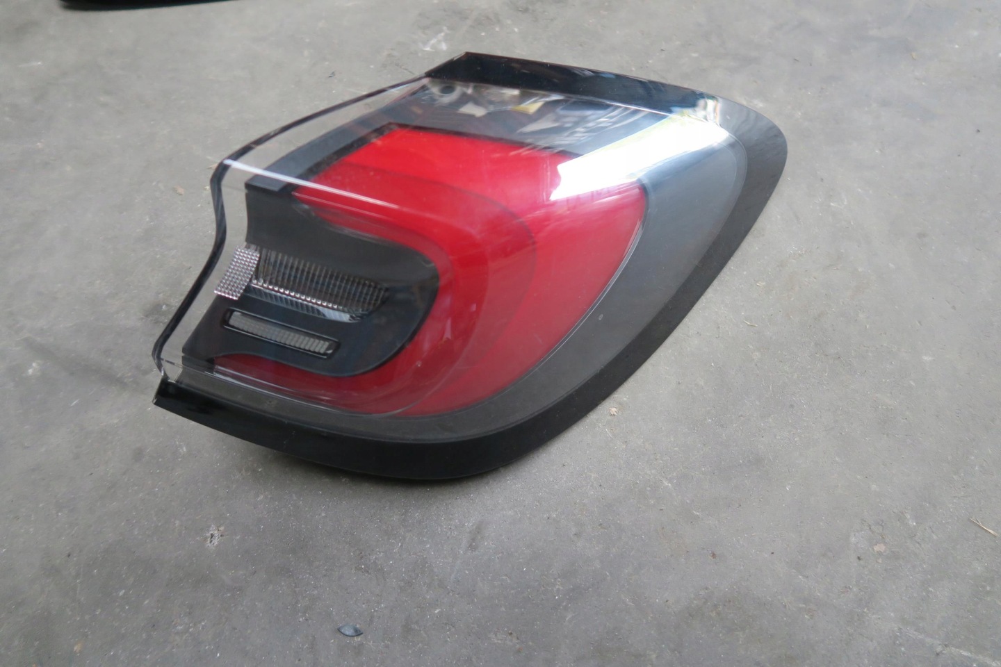 Ford Puma II Mk2 Rückleuchte L1TB13404AB Rearlamp - Thumbnail 1