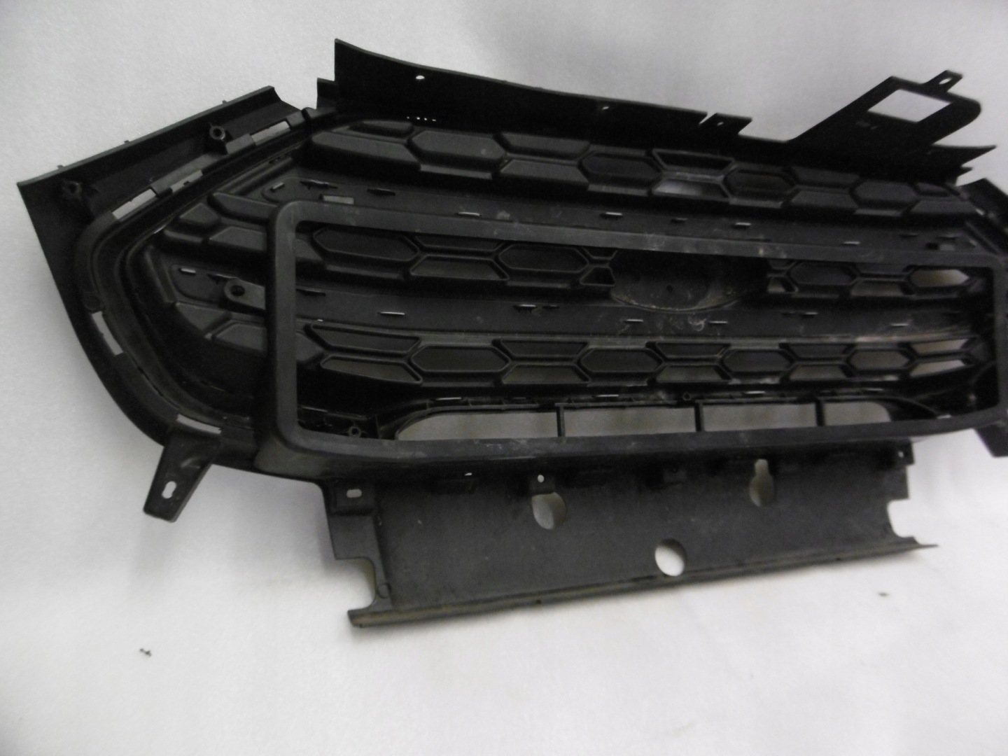 Ford EcoSport Kühlergrill FRONTGRILL Kühlergitter BN1517B968EW - Thumbnail 4