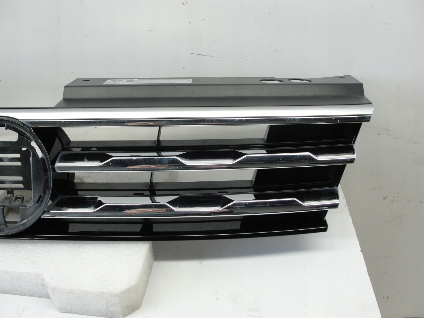 VW Tiguan Kühlergrill FRONTGRILL Kühlergitter 5NN853653BU - Thumbnail 2