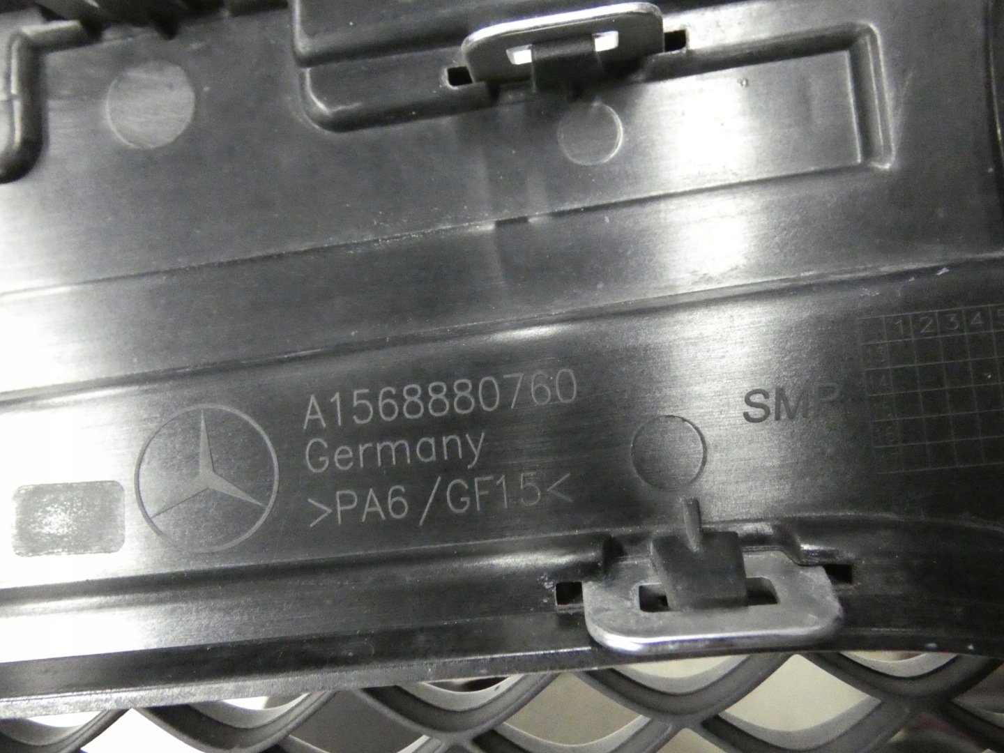 Mercedes-Benz GLA W156 Kühlergrill FRONTGRILL Kühlergitter A1568880760 - Thumbnail 12