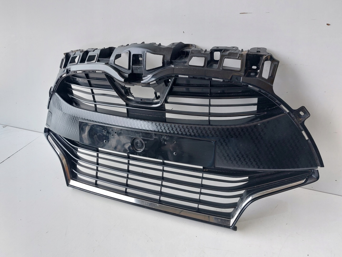 Toyota Yaris I P1 Kühlergrill FRONTGRILL Kühlergitter 53101K0010 - Thumbnail 2