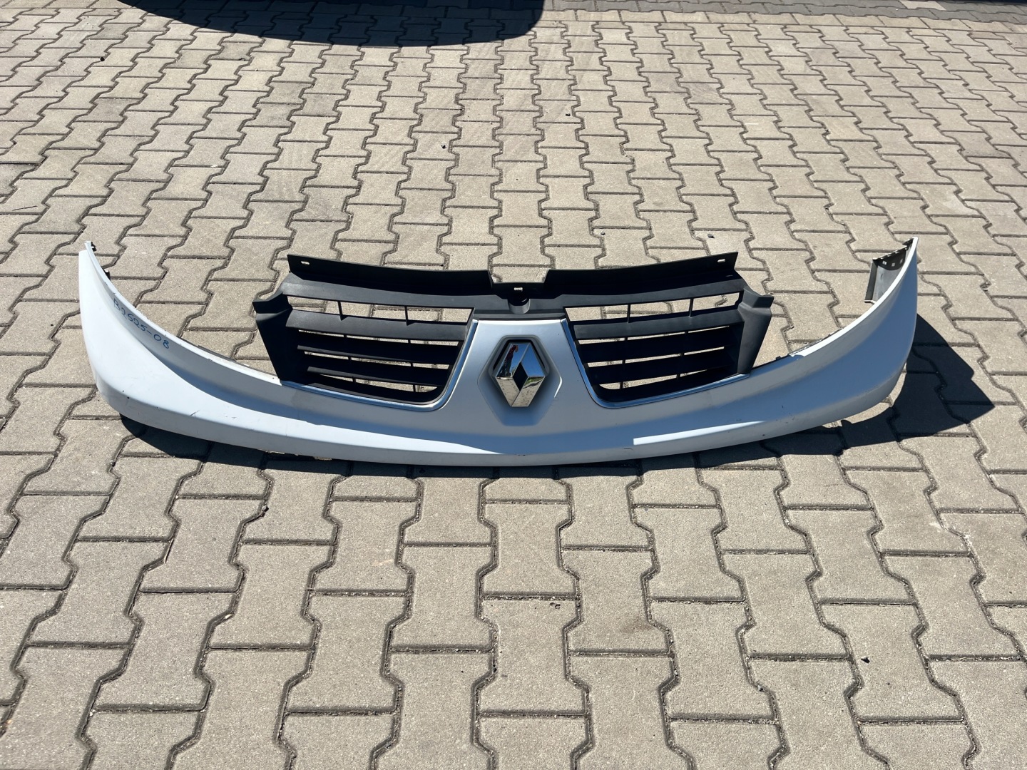 Renault Trafic L Kühlergrill FRONTGRILL Kühlergitter - Thumbnail 1