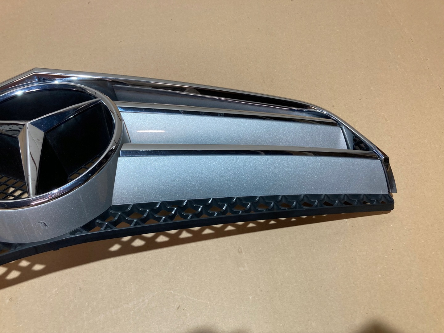 Mercedes-Benz E-Klasse W207 Kühlergrill FRONTGRILL Kühlergitter A2078880283 - Thumbnail 9