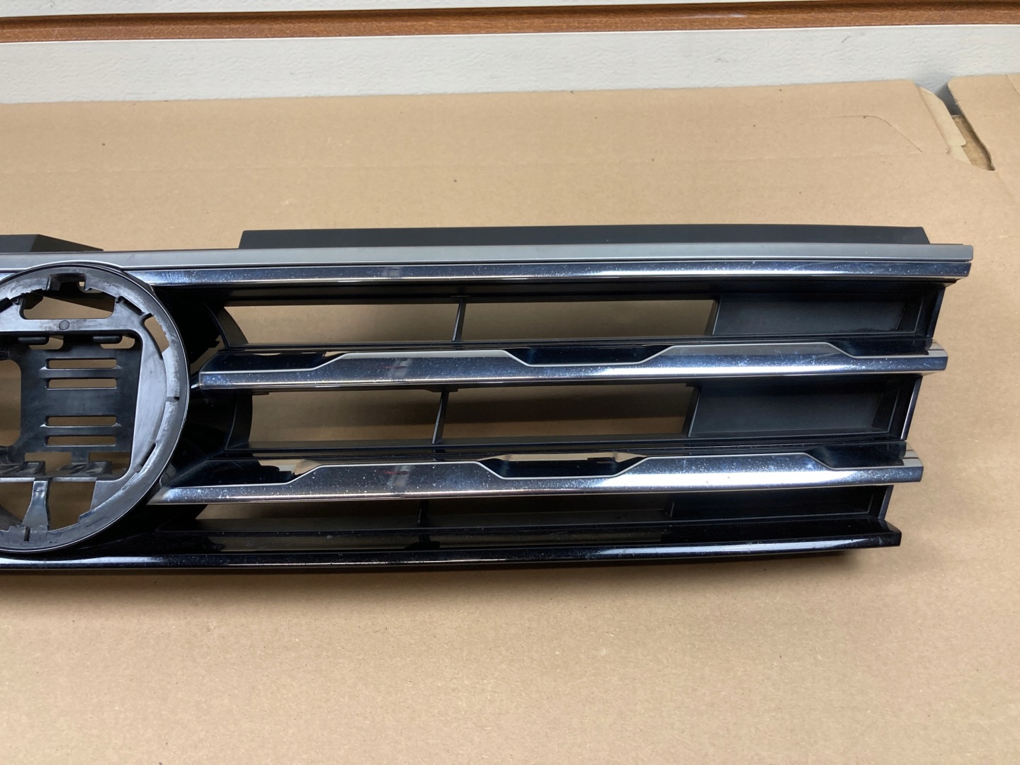 VW Tiguan Kühlergrill FRONTGRILL Kühlergitter 5NN853653B - Thumbnail 3