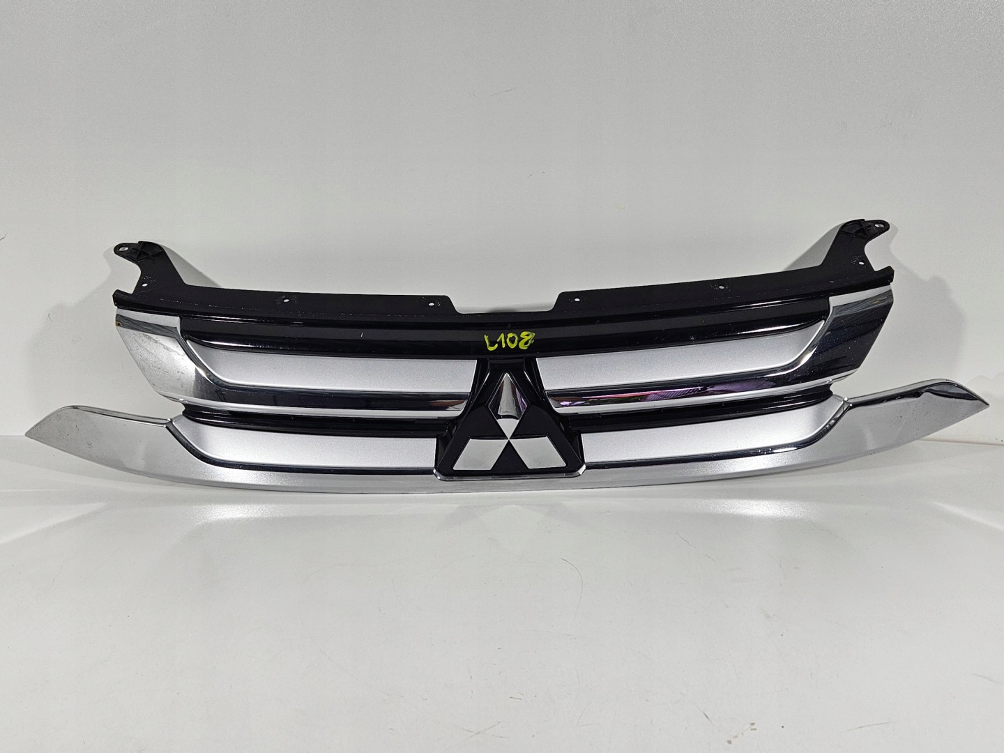 Mitsubishi Outlander CU0W Kühlergrill FRONTGRILL Kühlergitter 7450A992 - Thumbnail 1