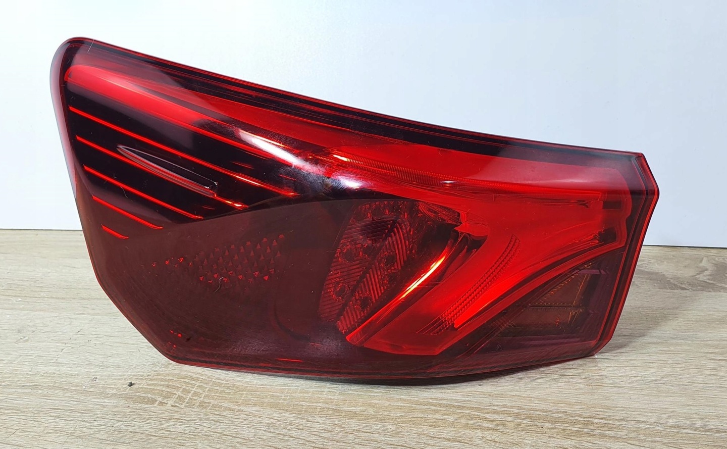 Toyota Avensis T27 Rückleuchte Rearlamp - Thumbnail 1