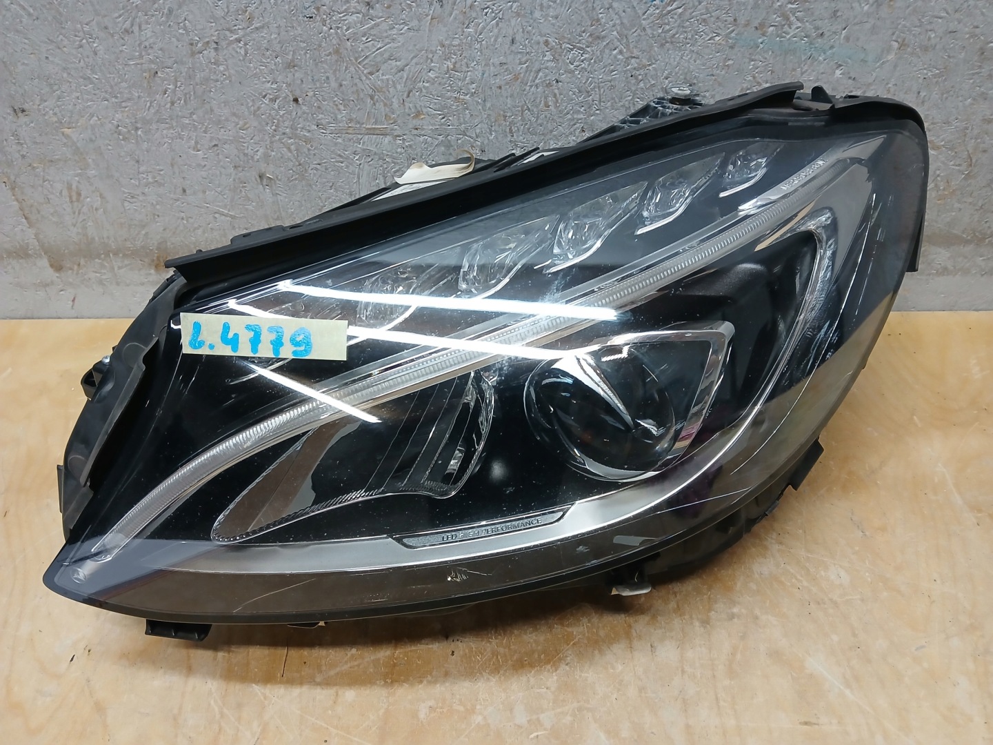 Frontscheinwerfer Mercedes-Benz C-Klasse W205 A2059062504 LED Links Headlight - Thumbnail 1