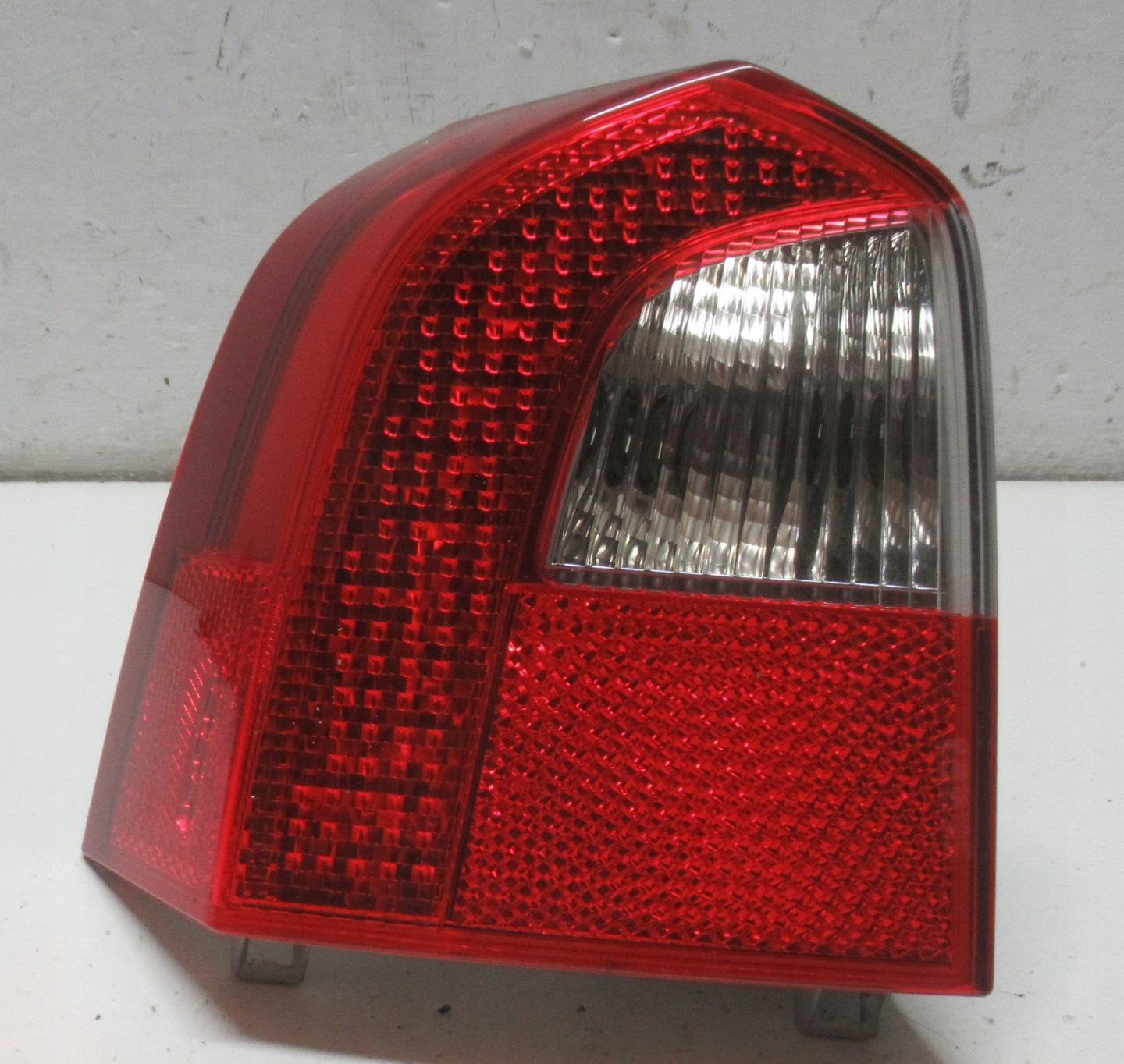Volvo S70/V70/XC70 V70 Rückleuchte 31395072 Rearlamp - Thumbnail 1