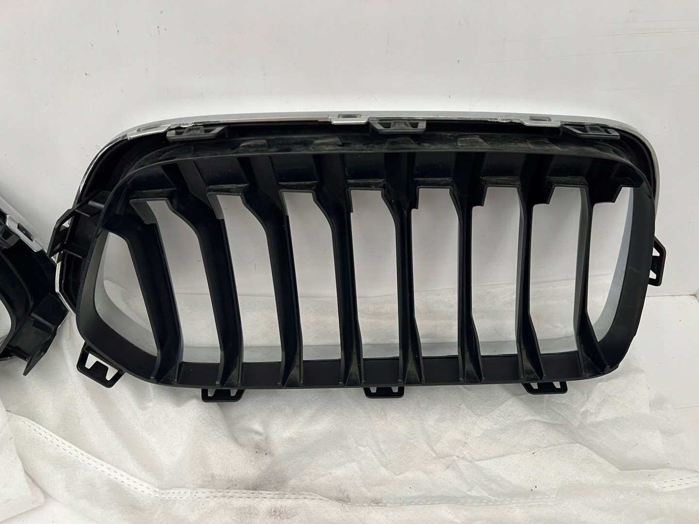 BMW X2 F39 Kühlergrill FRONTGRILL Kühlergitter 7774247 - Thumbnail 9