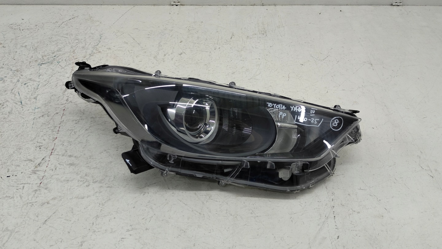 Frontscheinwerfer Toyota Yaris I P1 LED Rechts Scheinwerfer Headlight - Thumbnail 1
