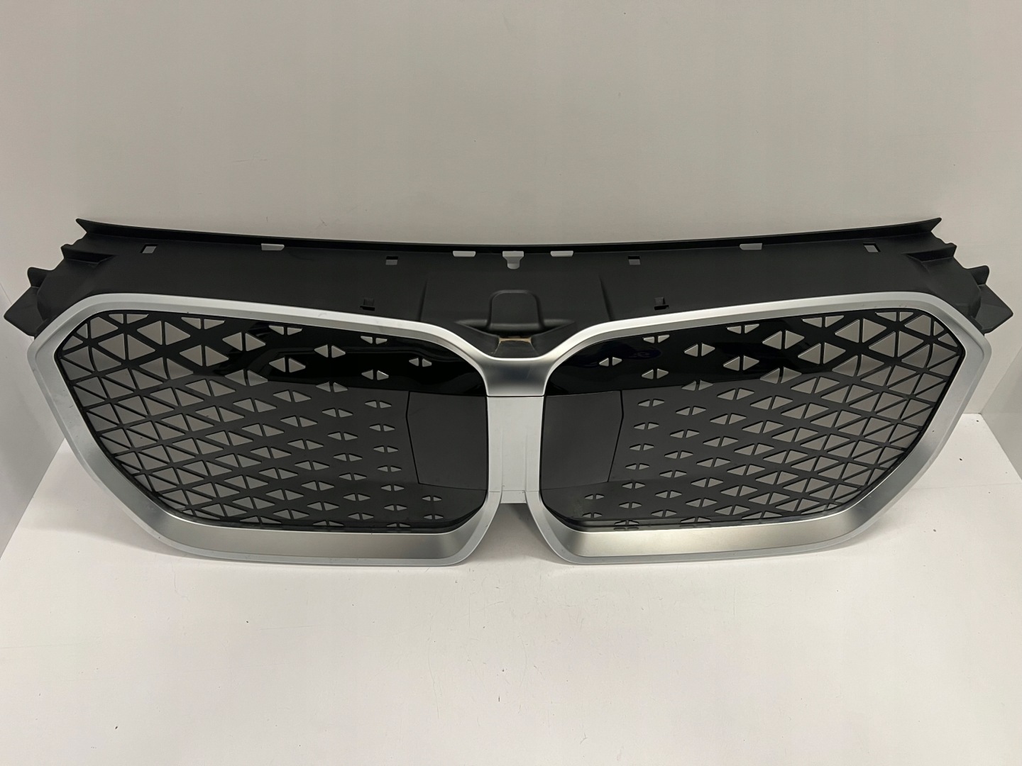 BMW X1 U11 Kühlergrill FRONTGRILL Kühlergitter 5A7D664 - Thumbnail 4