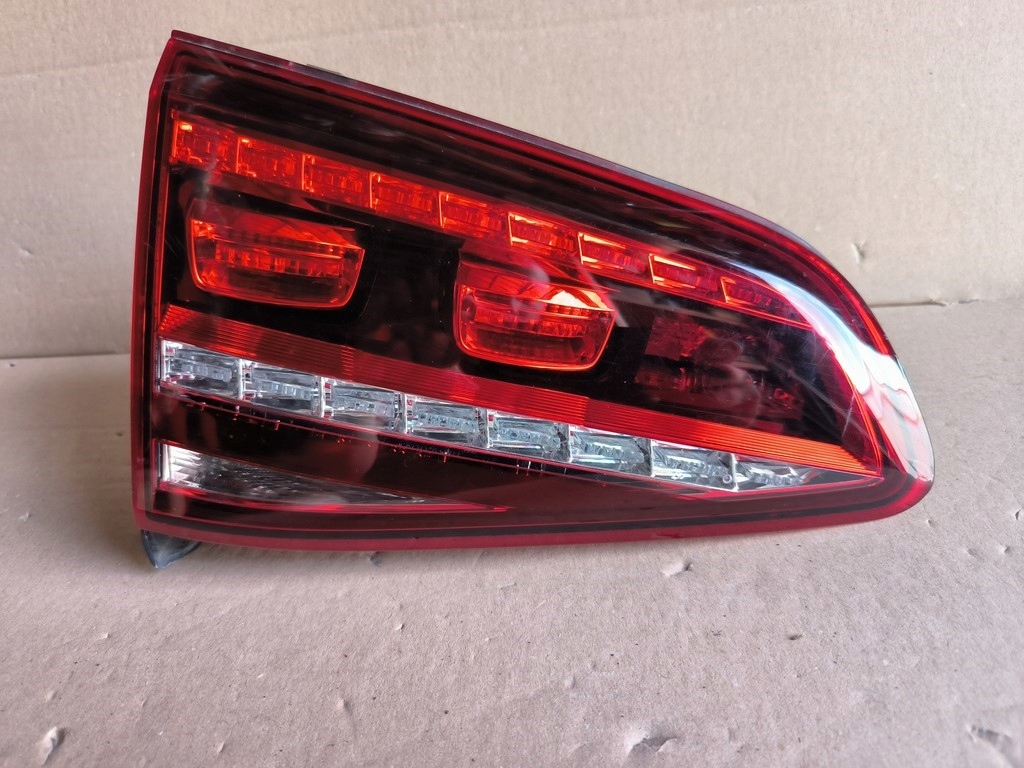VW Golf V Rückleuchte 5G0945307G Rearlamp - Thumbnail 1