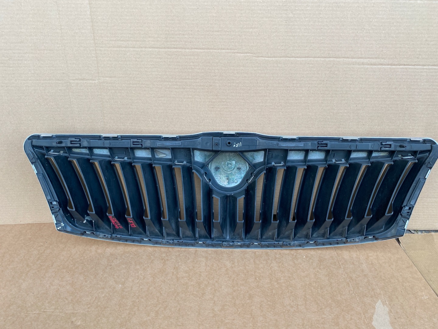 Skoda Octavia 1U Kühlergrill FRONTGRILL Kühlergitter 1Z0853651C - Thumbnail 5