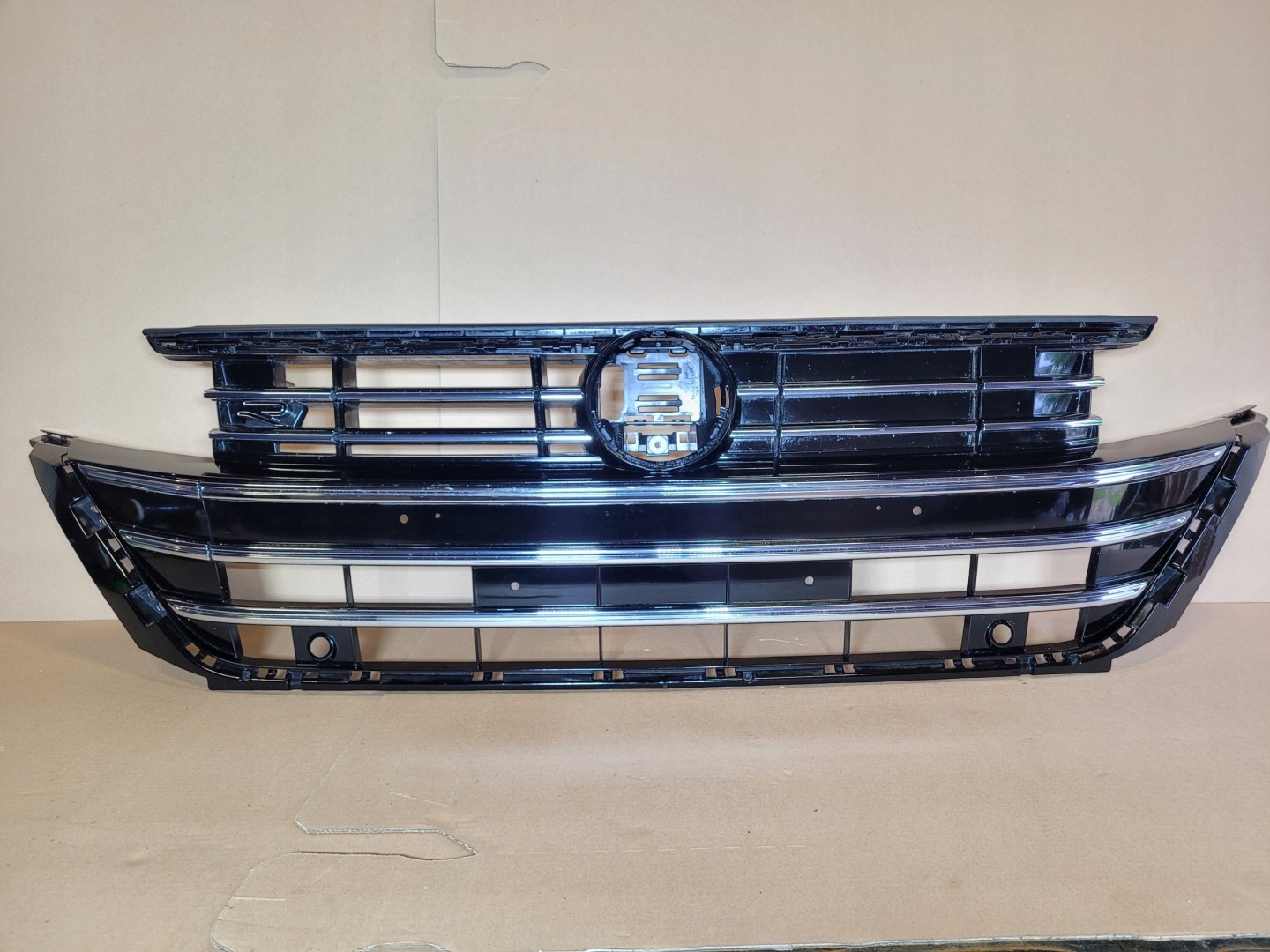 VW Arteon 3H Kühlergrill FRONTGRILL Kühlergitter 3G8853655H - Thumbnail 1