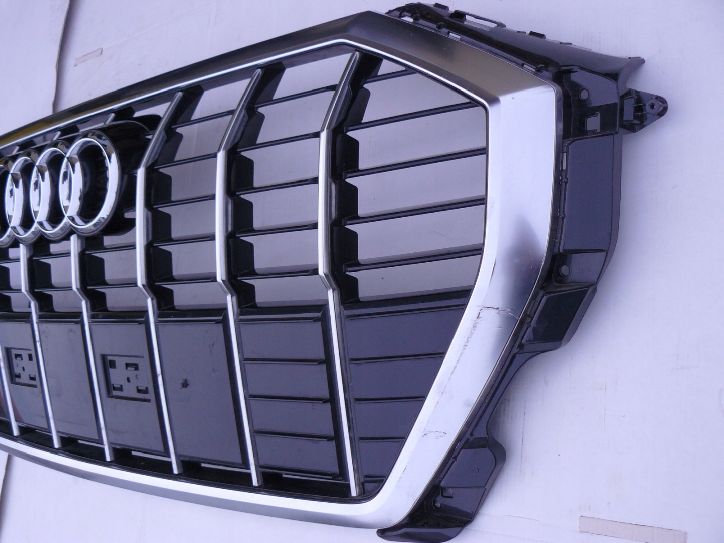 Audi Q3 Kühlergrill FRONTGRILL Kühlergitter 83A853651C - Thumbnail 9