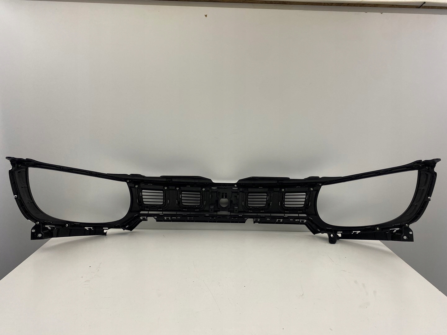 Suzuki Ignis I FH Kühlergrill FRONTGRILL Kühlergitter 72211173S0 - Thumbnail 6
