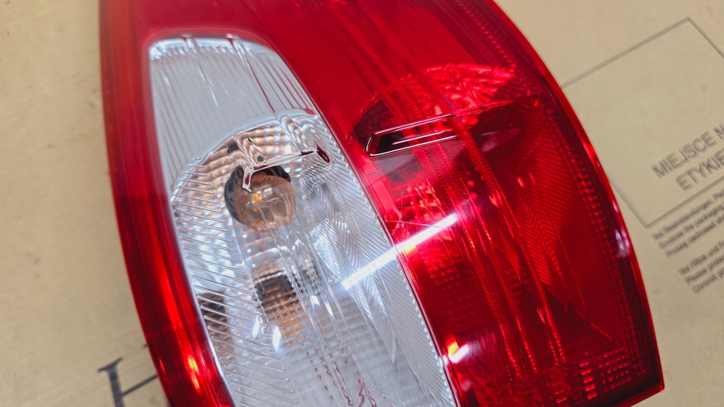Ford Focus III Mk3 Rückleuchte BM5113404HF Rearlamp - Thumbnail 8