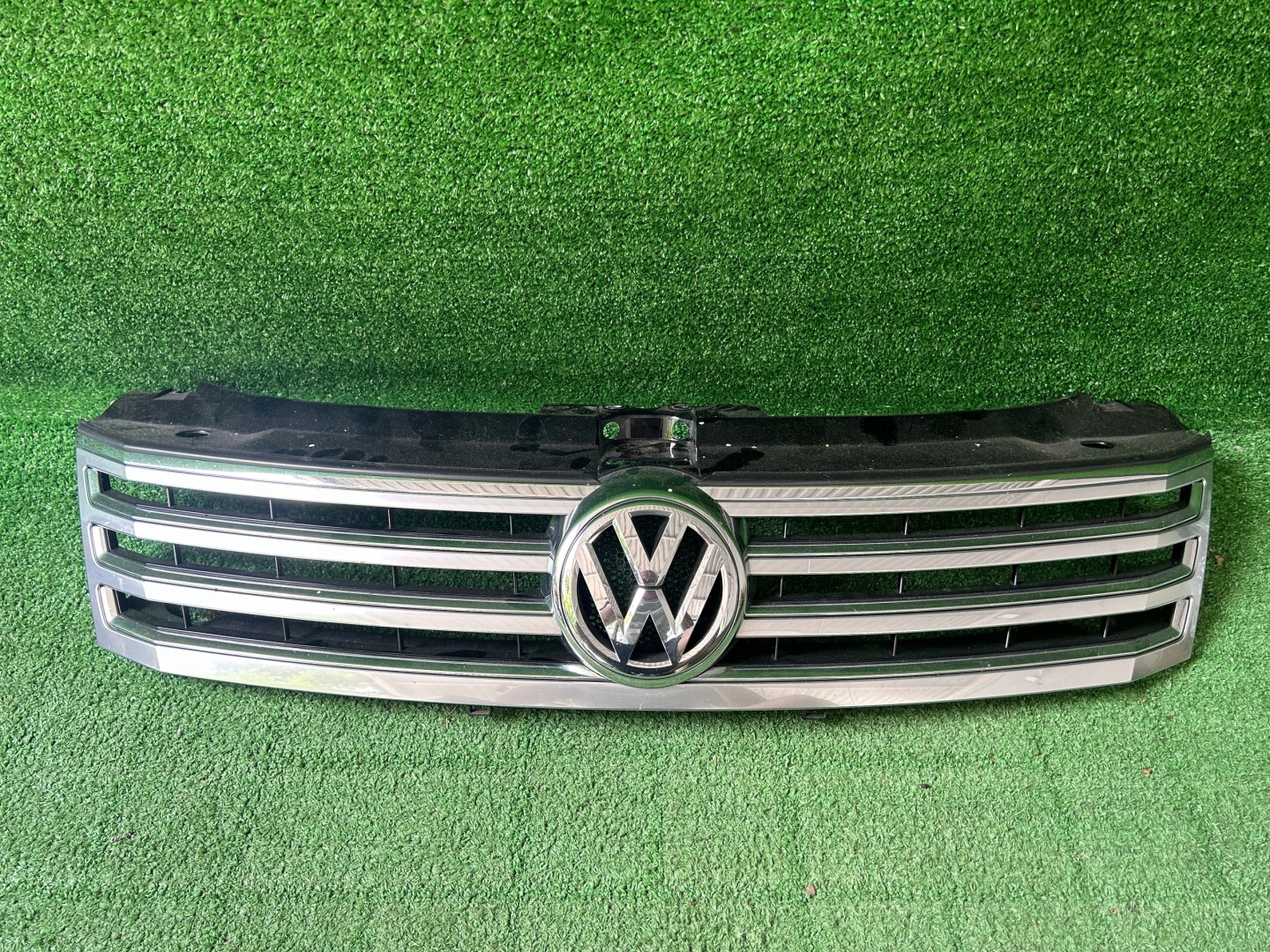 VW 03D Kühlergrill FRONTGRILL Kühlergitter 03D085365 - Thumbnail 1