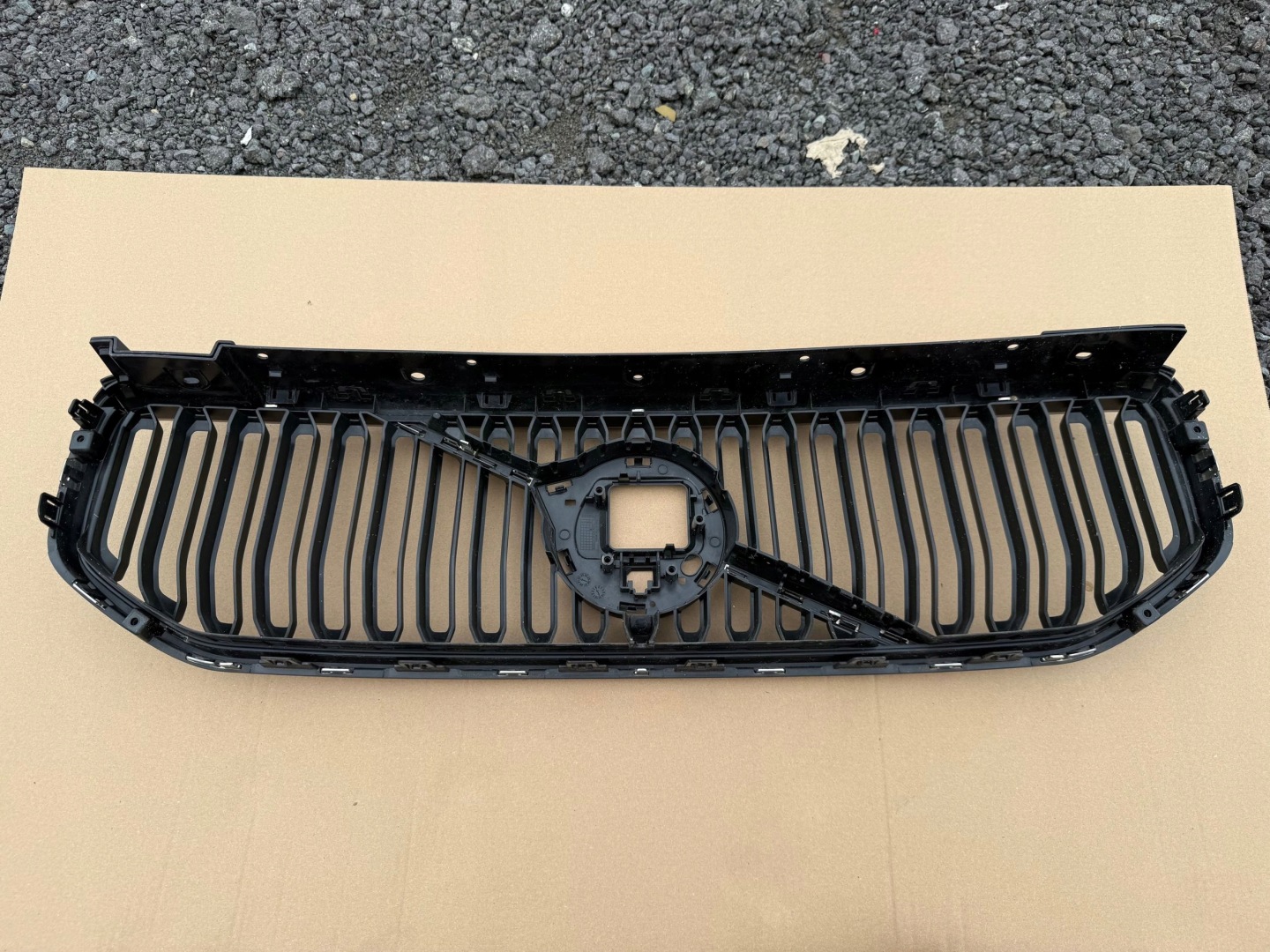 Volvo XC40 Kühlergrill FRONTGRILL Kühlergitter 32291461XC - Thumbnail 4