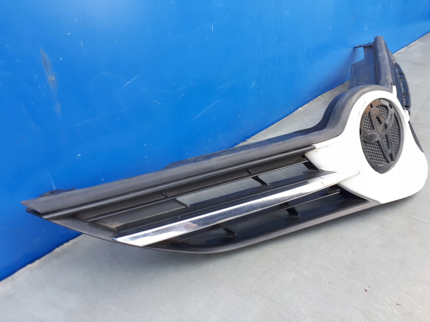 Toyota Auris E150 Kühlergrill FRONTGRILL Kühlergitter 53114022605 - Thumbnail 2