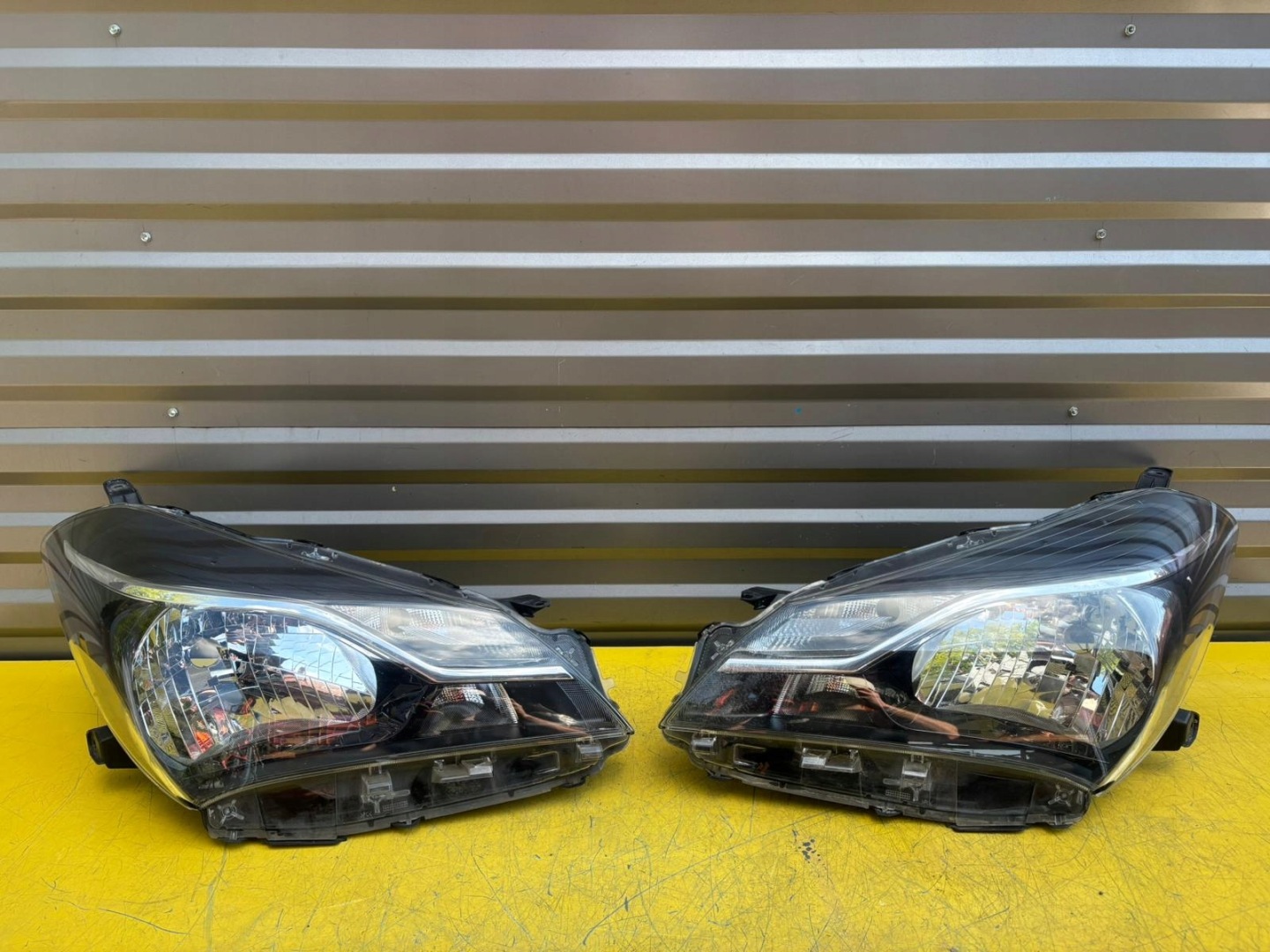 Frontscheinwerfer Toyota Yaris I P1 Facelift LED Links Scheinwerfer Headlight - Thumbnail 1