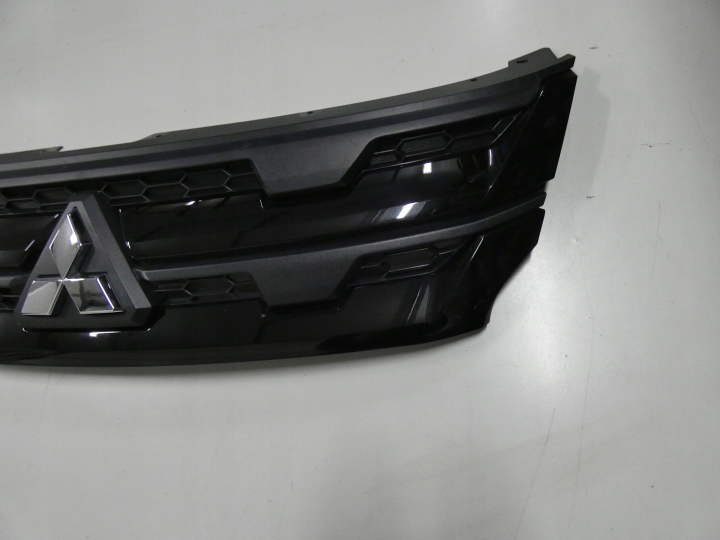 Mitsubishi ASX RJB Kühlergrill FRONTGRILL Kühlergitter - Thumbnail 3