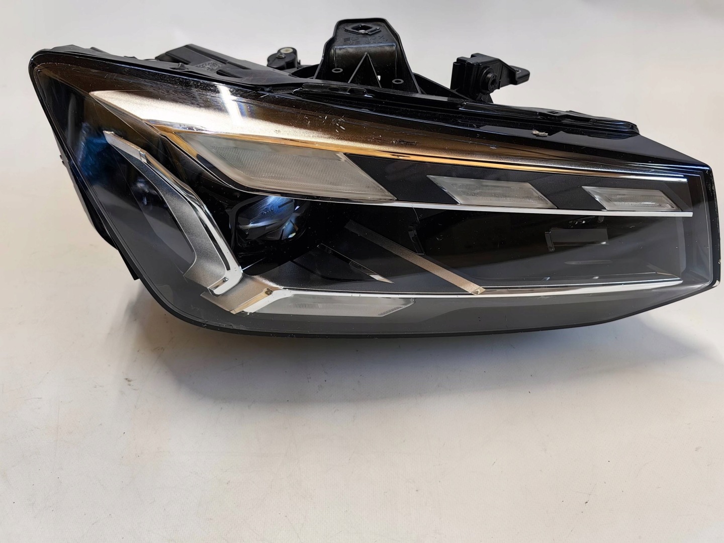 Frontscheinwerfer Audi Q2 Facelift Matrix LED Rechts Scheinwerfer Headlight - Thumbnail 1