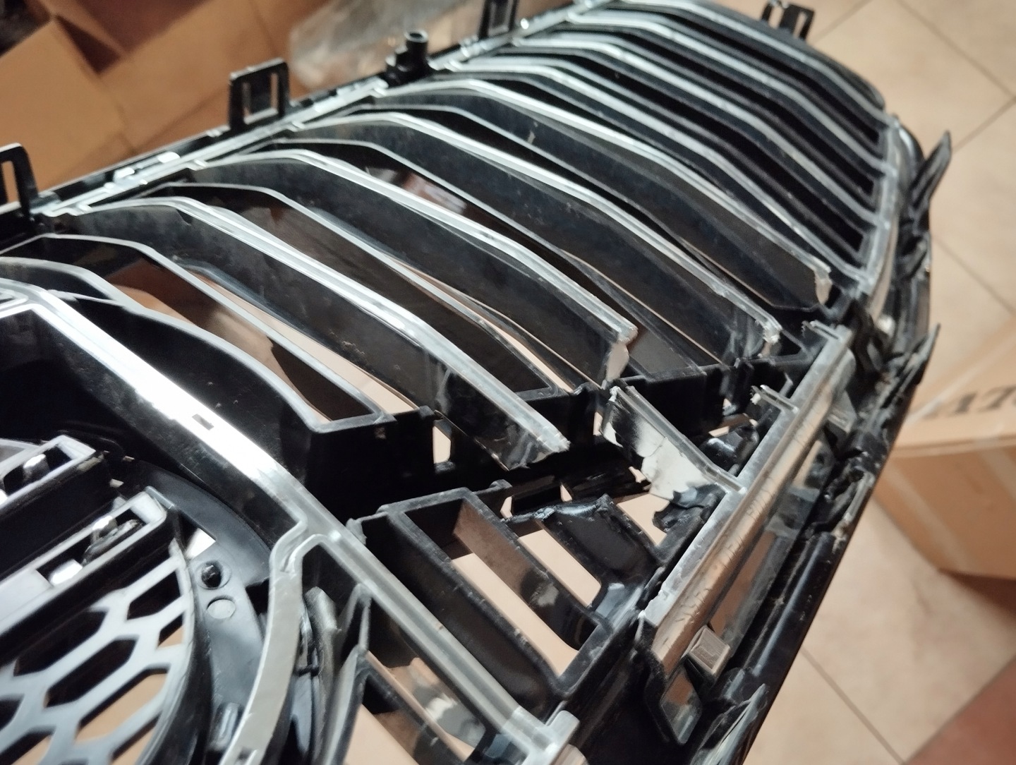 Volvo S60/V60 S60 Kühlergrill FRONTGRILL Kühlergitter - Thumbnail 7