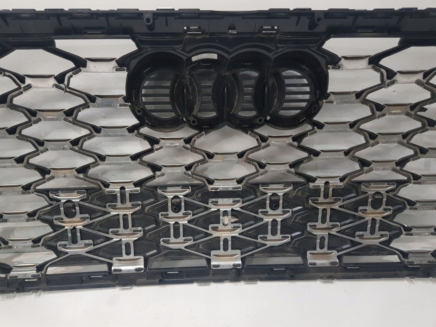 Audi Q3 Kühlergrill FRONTGRILL Kühlergitter 83F853651B - Thumbnail 5