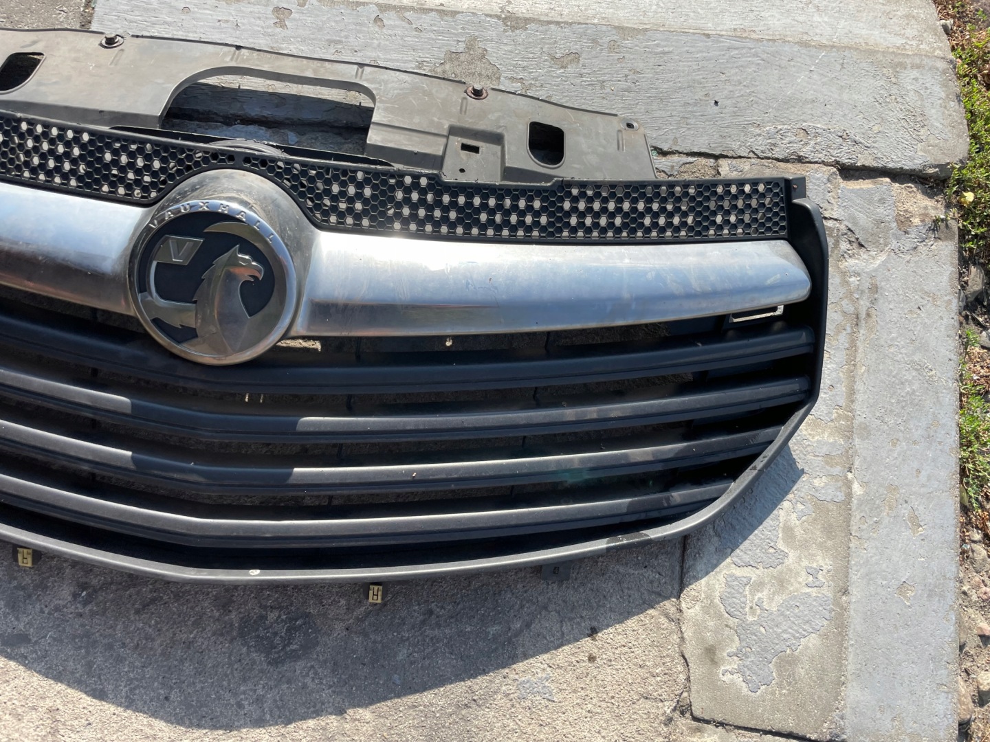 Opel Vivaro C Kühlergrill FRONTGRILL Kühlergitter 93452299 - Thumbnail 3
