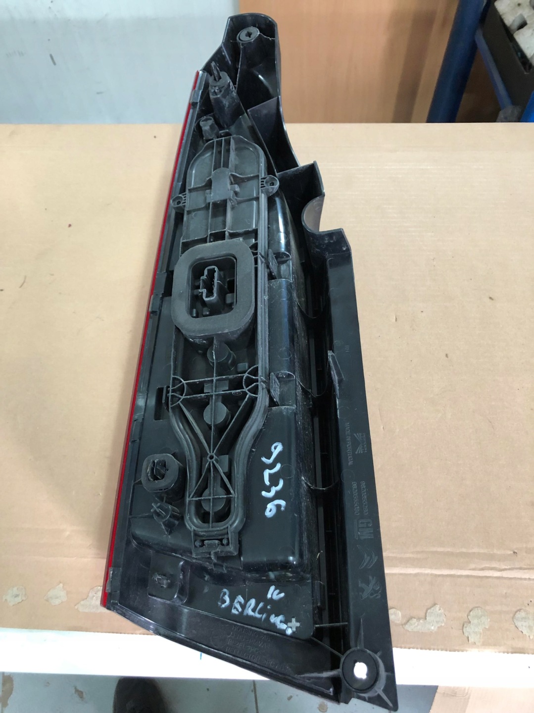 Citroen Berlingo I Rückleuchte 9820555080 Rearlamp - Thumbnail 6