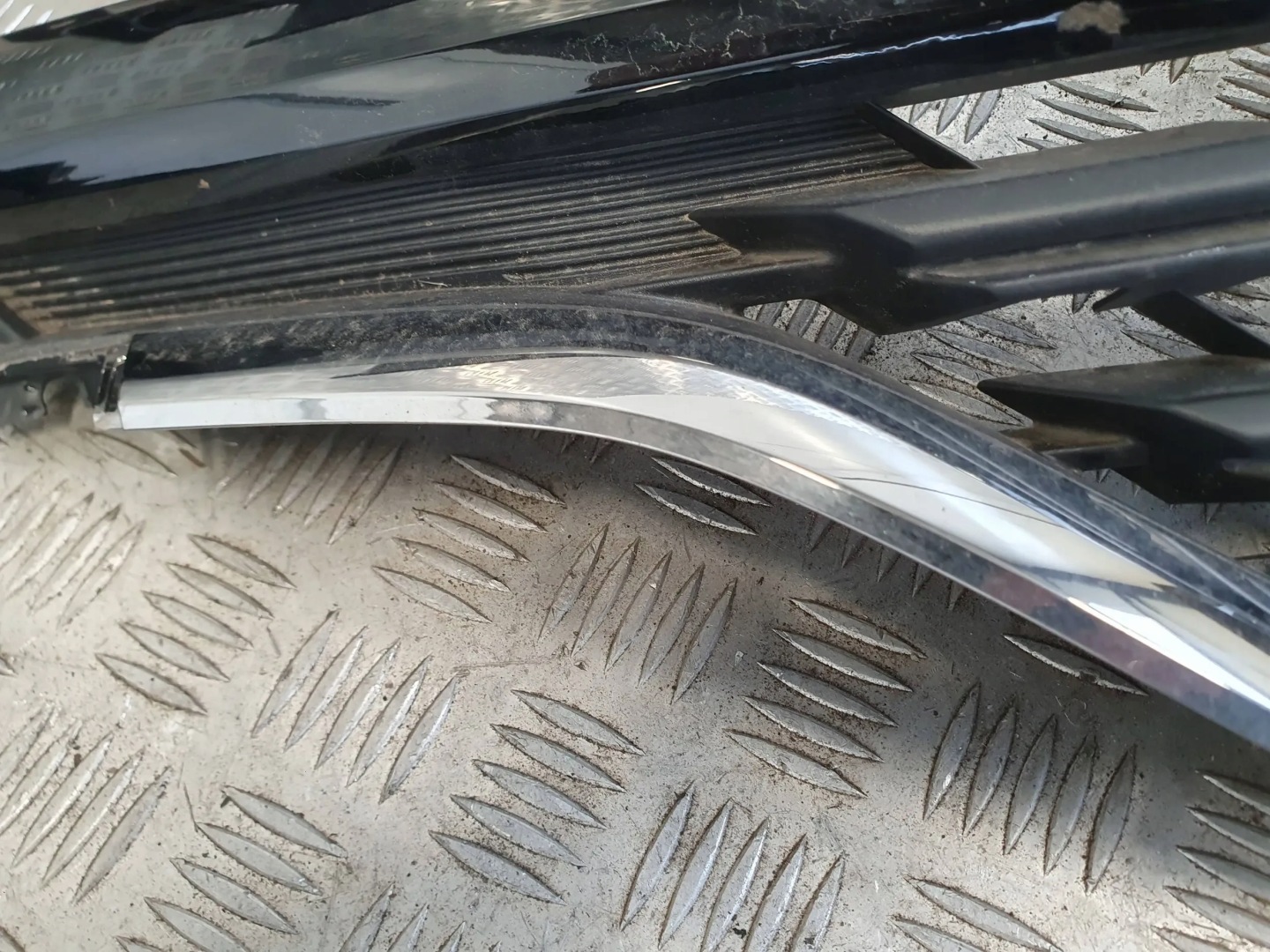 Renault Captur RJB Kühlergrill FRONTGRILL Kühlergitter 623105565R - Thumbnail 7